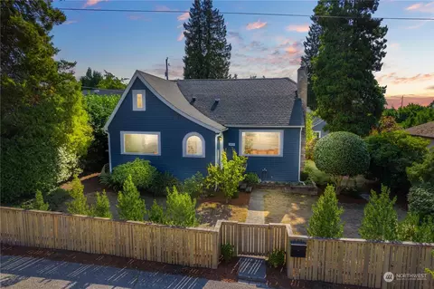 1815 SW Cloverdale St, Seattle, WA 98106