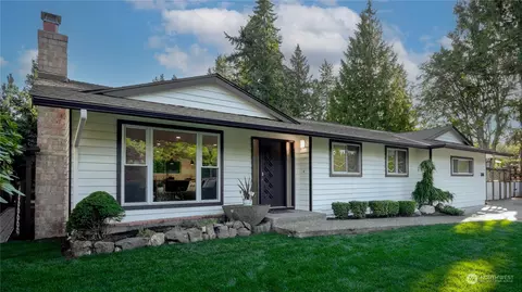 333 N 205th St, Shoreline, WA 98133