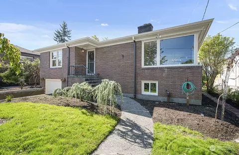 8717 25th Ave NW, Seattle, WA 98117