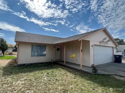 703 W Commercial St, Dayton, WA 99328