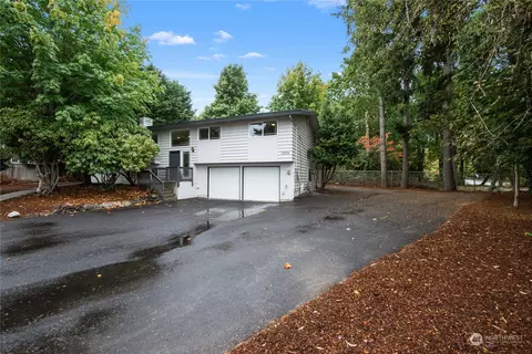 17606 Larch Way, Lynnwood, WA 98037