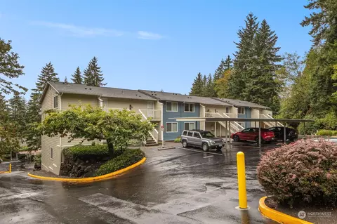 9484 Redmond Woodinville Rd NE #C206, Redmond, WA 98052