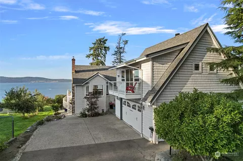 436 W North Camano Dr, Camano Island, WA 98282