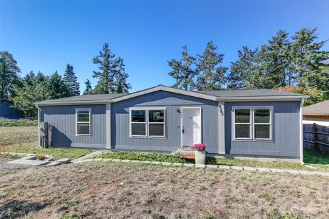 4363 Childrens Ave, Oak Harbor, WA 98277