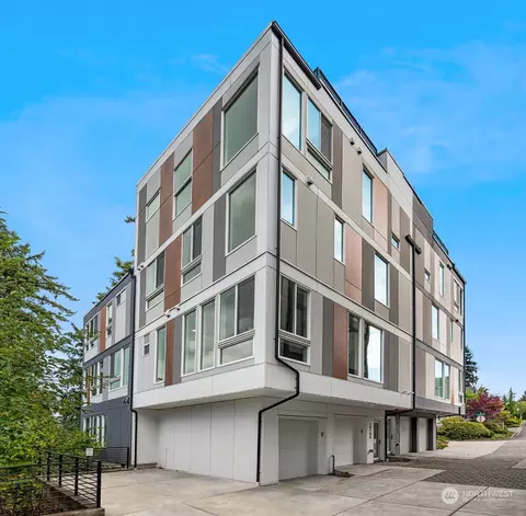 10708 SE 2nd St, Bellevue, WA 98004