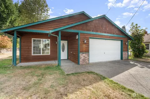 1006 Montague Ave, Darrington, WA 98241
