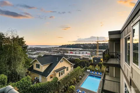 2253 Gilman Dr W #509, Seattle, WA 98119