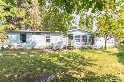 113 N Keller Ave, East Wenatchee, WA 98802