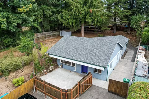 528 N 170th Ct, Shoreline, WA 98133
