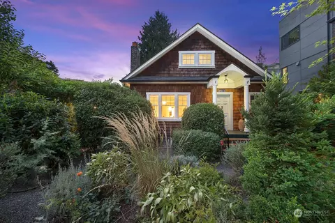2611 Franklin Ave E, Seattle, WA 98102