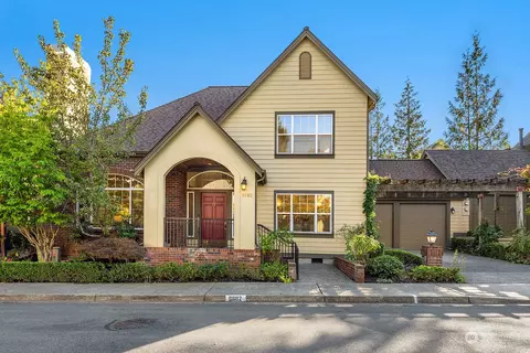 6682 127th Pl SE, Bellevue, WA 98006