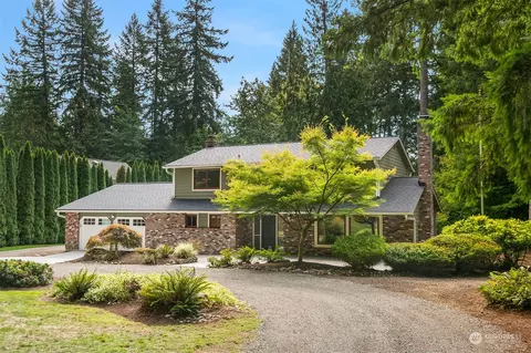 25625 SE 152nd St, Issaquah, WA 98027