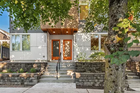 5936 California Ave SW #B, Seattle, WA 98136