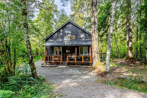 114 Forest Service Rd 85, Ashford, WA 98304