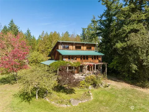 1951 Center Rd, Lopez Island, WA 98261