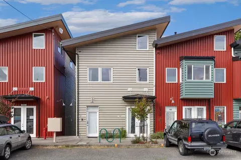 1715 Ellis St #101, Bellingham, WA 98225