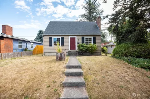 1116 S 12th St, Mount Vernon, WA 98274