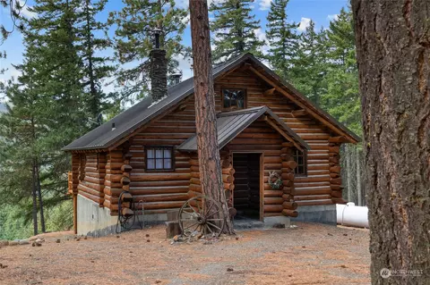 211 Sunshine Ridge Rd, Cle Elum, WA 98922