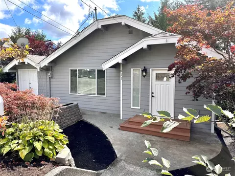 611 8th Ave, Aberdeen, WA 98520