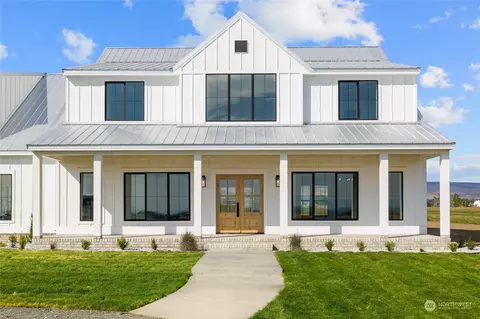 471 Edge Bluff Loop, Ellensburg, WA 98926