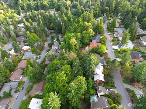 4504 145th Pl SE, Bellevue, WA 98006