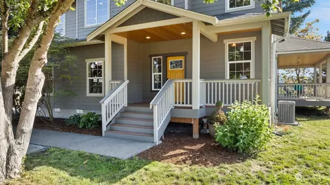 212 Gardner Rd, Burlington, WA 98233