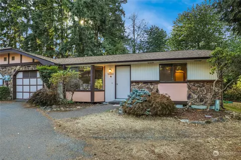 5608 5610 80th St E, Puyallup, WA 98371