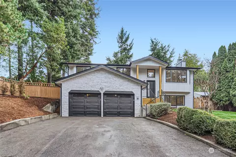 16346 Fremont Pl N, Shoreline, WA 98133