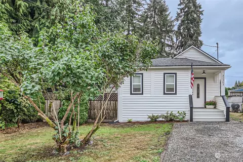 32303 E Bird St, Carnation, WA 98014
