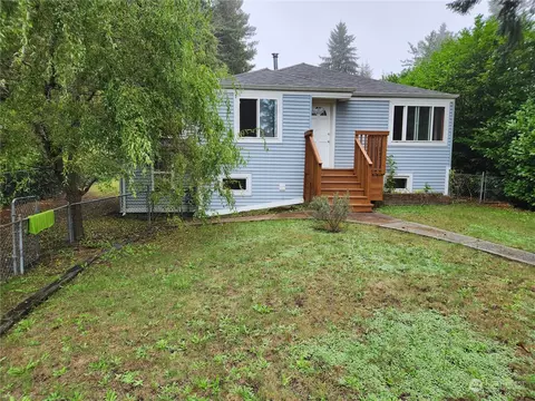 3724 W Arsenal Way, Bremerton, WA 98312