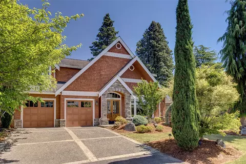 8034 Ridge Dr NE, Seattle, WA 98115