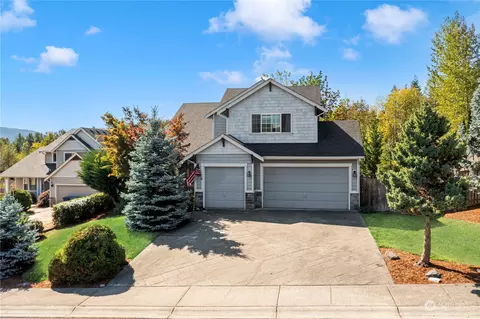 780 Gracie Ln W, Eatonville, WA 98328