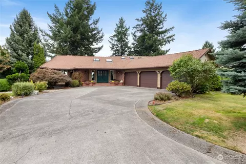 39 Bonney St, Steilacoom, WA 98388