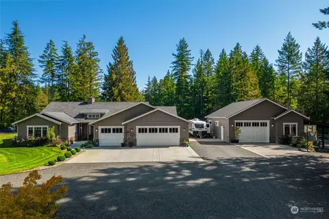 8186 Hide A Way Ln NW, Silverdale, WA 98383