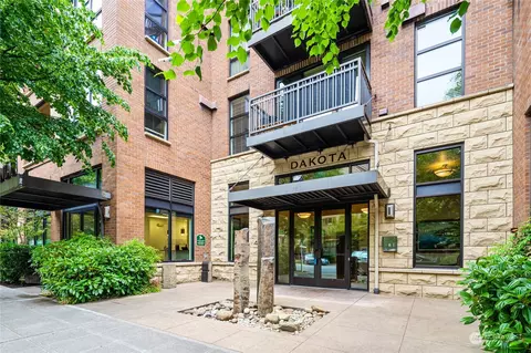 4116 California Ave SW #313, Seattle, WA 98116