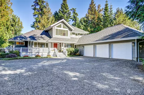 34832 Pilot Point Rd NE, Kingston, WA 98346