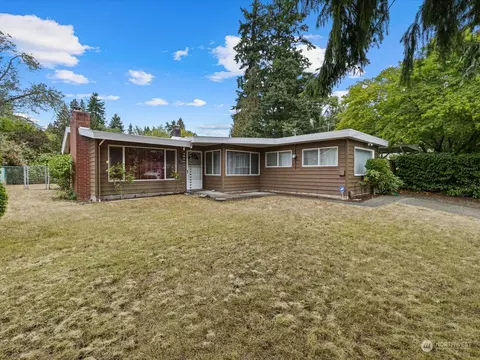 324 NE 157th St, Shoreline, WA 98155