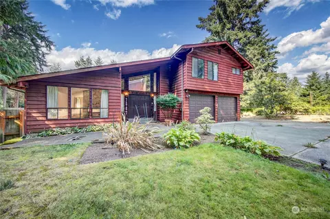 7587 Lazy S Ln NE, Bremerton, WA 98311