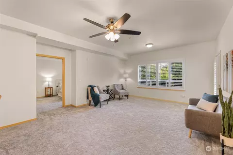 500 Darby Dr #113, Bellingham, WA 98226