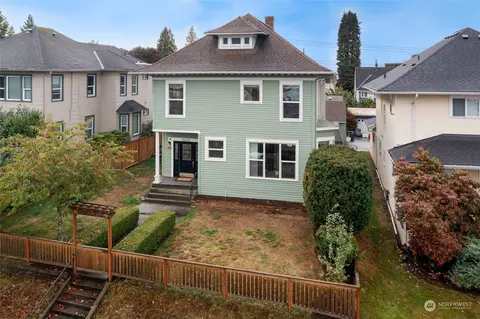 3206 Grand Ave, Everett, WA 98201
