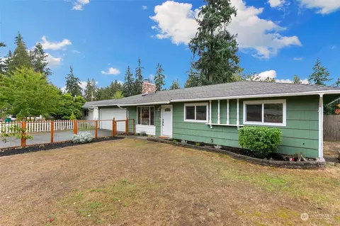20429 Cypress Way, Lynnwood, WA 98036