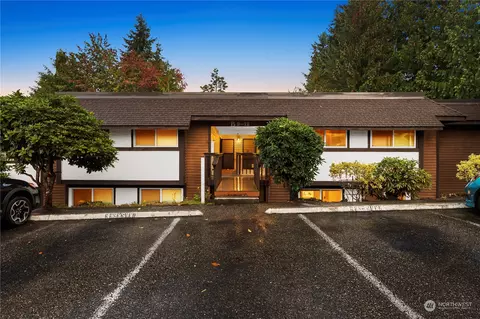 7315 224th St SW #B11, Edmonds, WA 98026