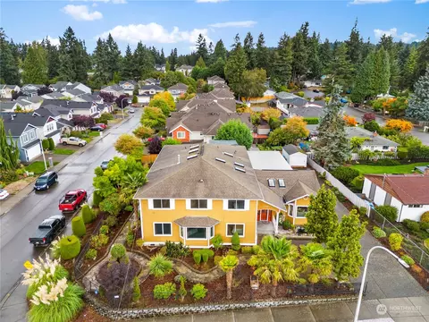 2308 NE 24th St, Renton, WA 98056