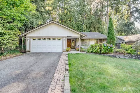 18227 NE 176th St, Woodinville, WA 98072