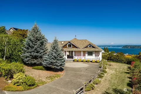 4637 Tanner View Dr, Clinton, WA 98236