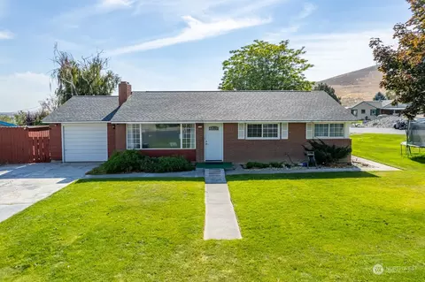 281 Mocliff Rd, Ephrata, WA 98823