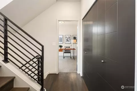 417 N 50th St, Seattle, WA 98103 photo 14