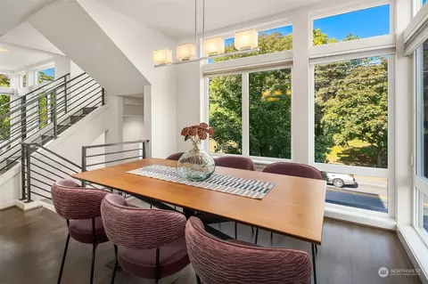 417 N 50th St, Seattle, WA 98103 photo 8