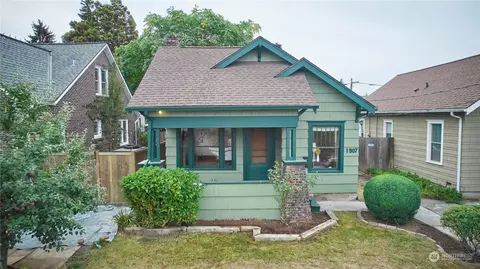 1907 5th St, Bremerton, WA 98337