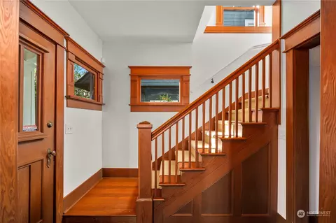 1404 E Harrison St, Seattle, WA 98112 photo 18